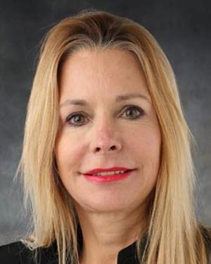 AlisonCalkins1144228222Full Size Portraitjpg.jpg