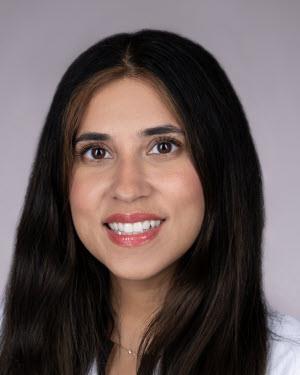 KarshaSajnani1376907584Full Size Portraitjpg.jpg