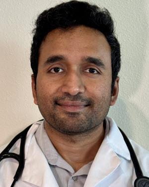 Vijay SaiVeerapaneni1376038422Full Size Portraitjpg.jpg