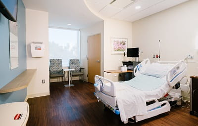 St. Joseph's Women's Hospital OB High Risk Unit room