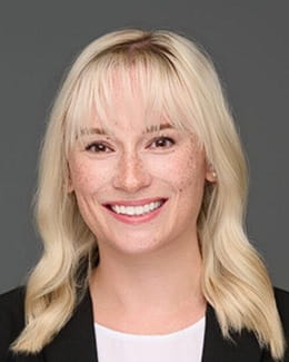 Headshot of Lindsey Collins